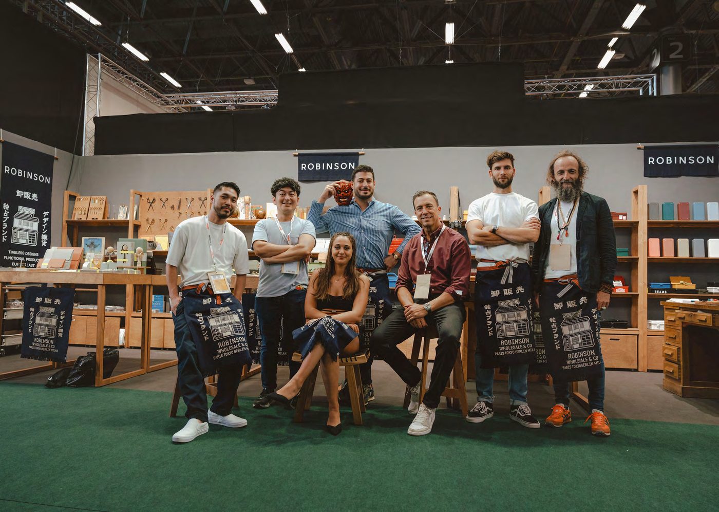 L'équipe Robinson sur son stand à Maison & Objet