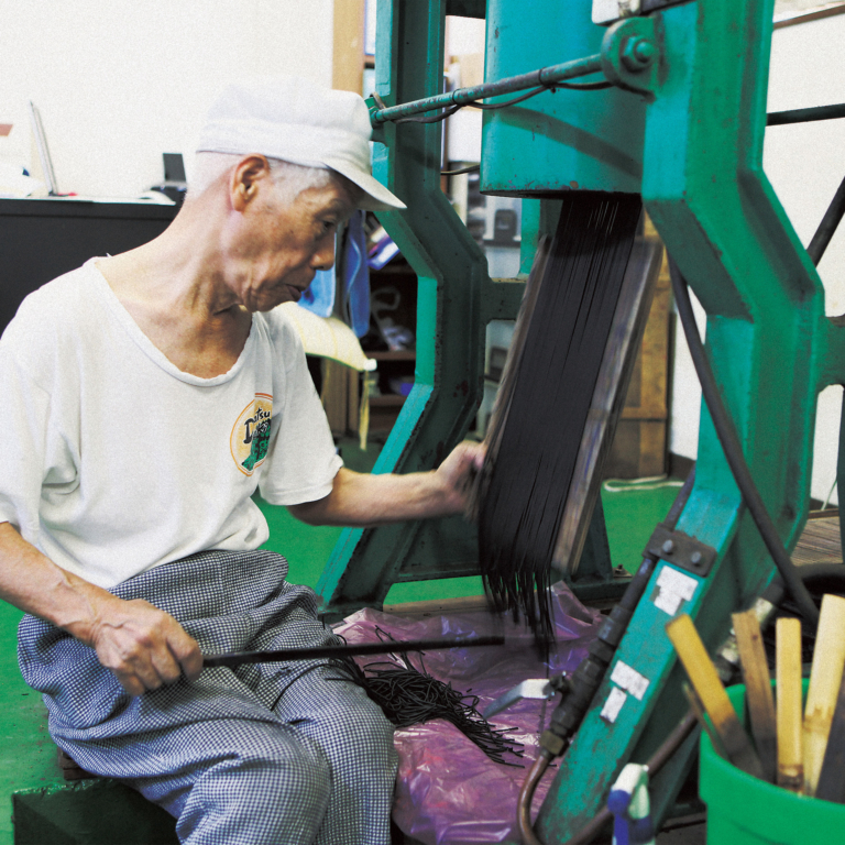 Fabrication artisanale d'encens japonais